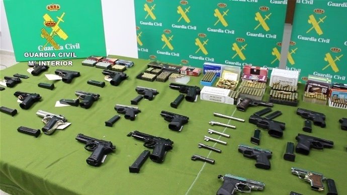 Operación contra la venta ilegal de armas 'Vulpes III'