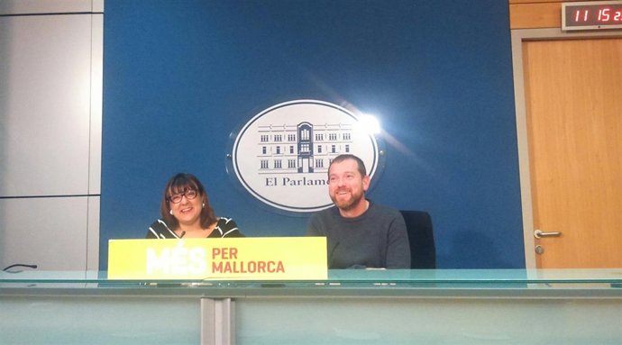 Busquets y Abril en rueda de prensa