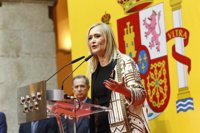 Cifuentes dice que llevar los cortes de Gran Vía a los tribunales es una decisión "soberana" del PP municipal