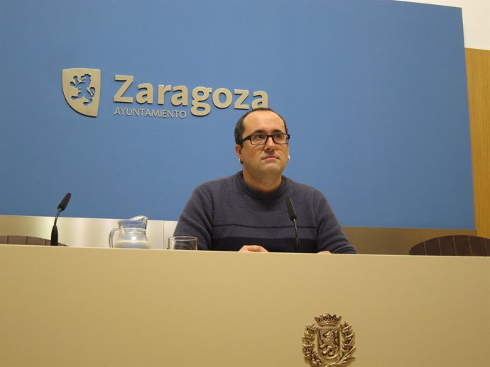 Alberto Cubero (ZEC) en rueda de prensa en el Ayuntamiento