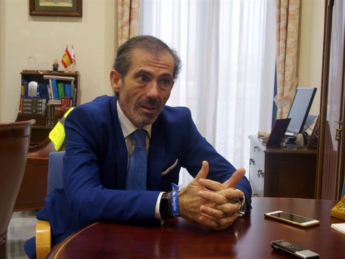 El decano del Colegio de Abogados, Francisco Javier Lara