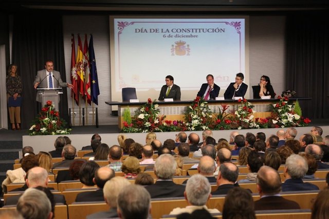 Prensa Ayto León, Acto De La Constitución Española