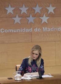 Cifuentes expulsará del PP a la exalcaldesa de Serranillos si no deja su acta