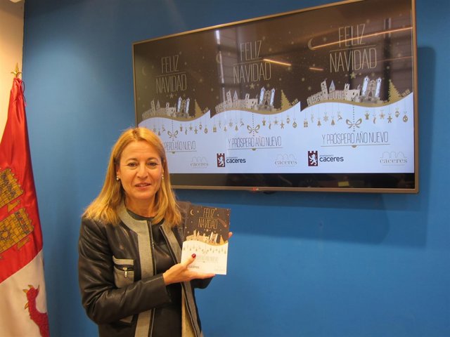La alcaldesa de Cáceres, Elena Nevado, presenta la programación navideña