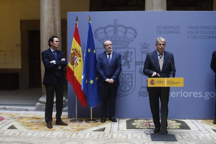 El ministro Alfonso Dastis en la toma de posesión de secretarios de Estado