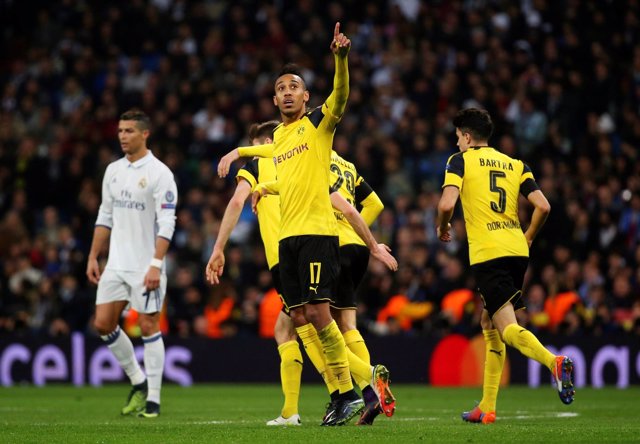 Aubameyang celebra un gol con el Borussia Dortmund en el Bernabéu