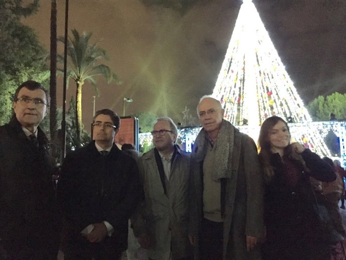 El árbol de Navidad de la Plaza Circular de Murcia