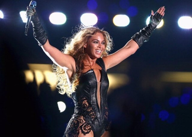 Beyonce sobre el escenario