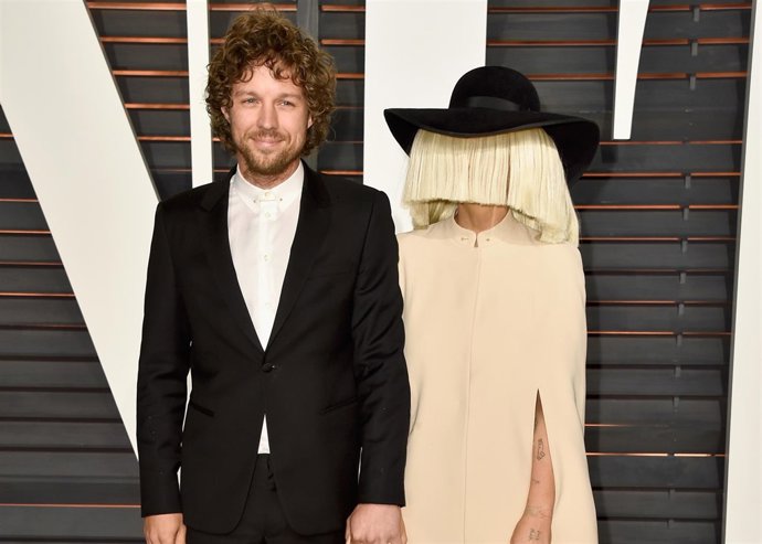 Sia y Erik Anders Lang por Pascal Le Segretan