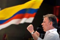 Santos parte hacia Oslo para recibir el Premio Nobel de la Paz "en nombre de las víctimas"