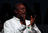 Mahama pide a la oposición que deje trabajar a la comisión electoral