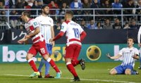 El Granada saca tajada de su visita a La Rosaleda