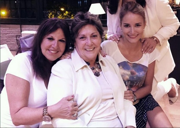 Loles León y Alba Carrillo por  Instagram