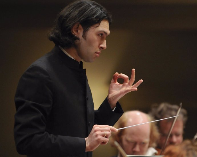 Jurowski Debuta Al Palau De La Música Amb La London Philharmonic Interpretant Ch