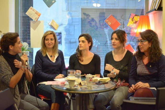 Acto-café de Podemos en Granada