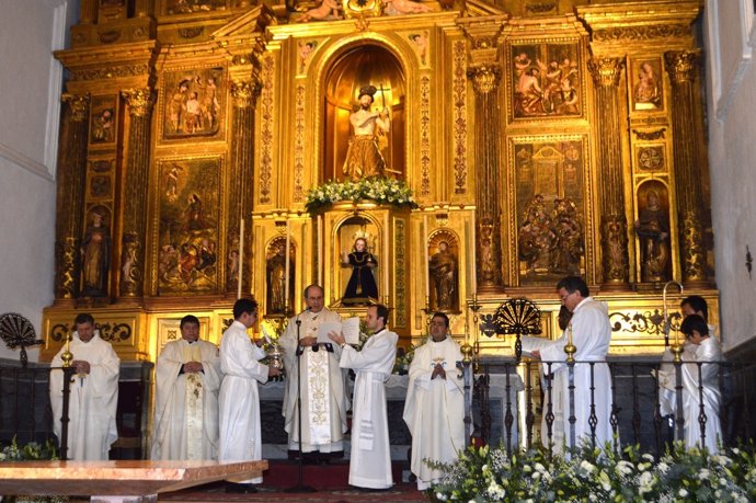N.Prensa Inaguración Oficial Por El Arzobispo De Sevilla De La Recién Restaurada