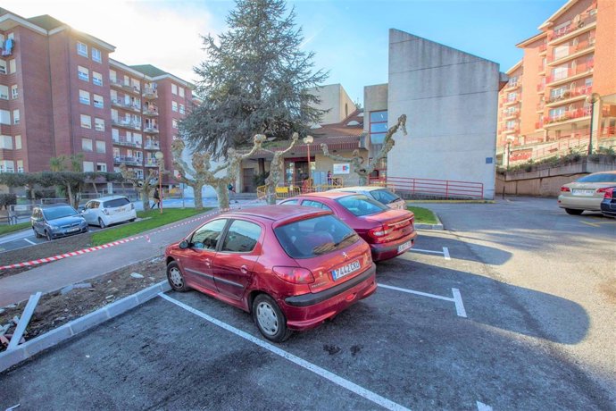 Nuevas plazas de aparcamiento en el centro de salud José Barros de Camargo