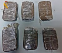 Dos detenidos cuando circulaban a la altura de Aljucén con medio kilo de polen de hachís