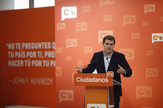 Albert Rivera en rueda de prensa