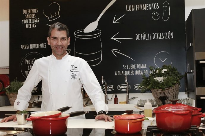 DANONE "Yo me Cuido con Yogur" con Paco Roncero