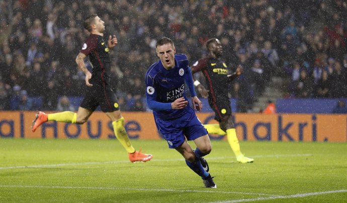 El Leicester se impone al City de Guardiola y el Arsenal se pone líder