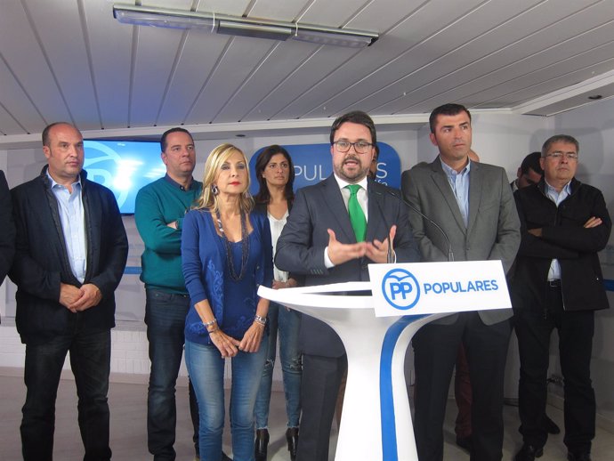 Antona, con los alcaldes del PP