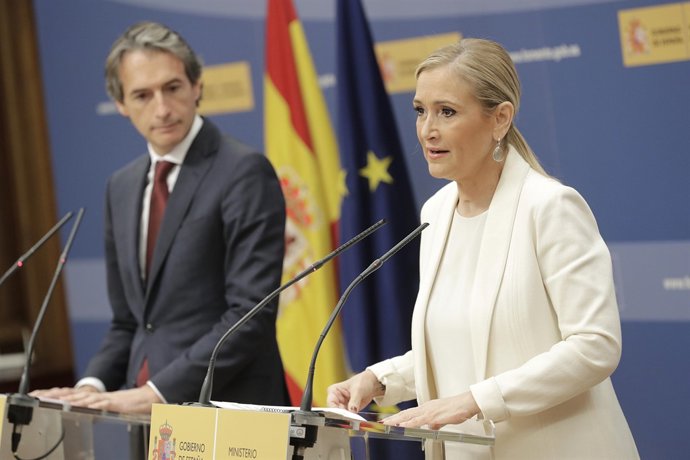 CIFUENTES SE REÚNE CON EL MINISTRO DE FOMENTO PARA ABORDAR CUESTIONES DE INTERÉS