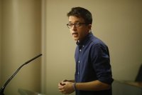 Errejón pide a Iglesias huir de la "telenovela" y afrontar el debate que "se debe" Podemos