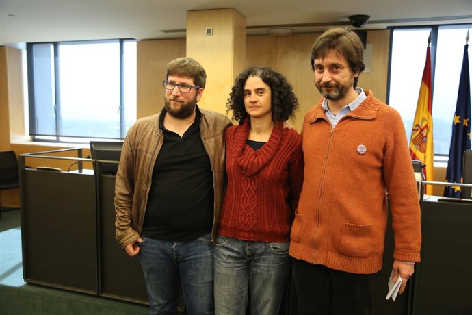Miguel Urbán, Erika González y Rafael Mayoral en el Congreso
