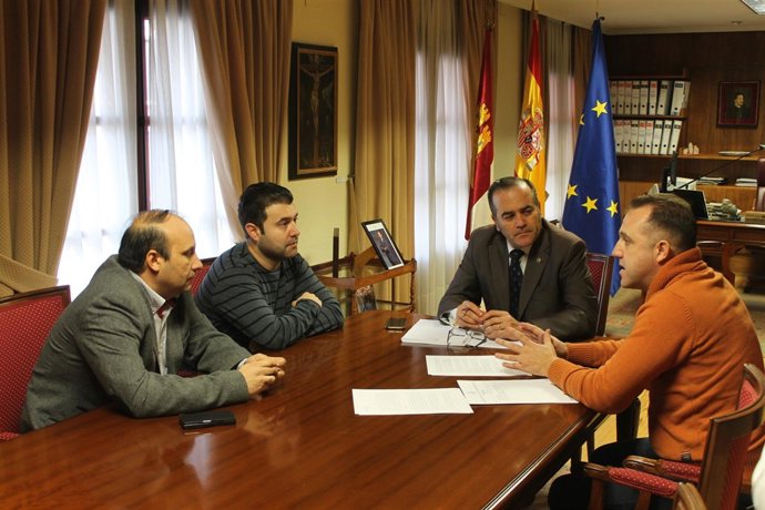 Fotografía Y Corte De Voz. El Delegado Del Gobierno En Castilla La Mancha, José 