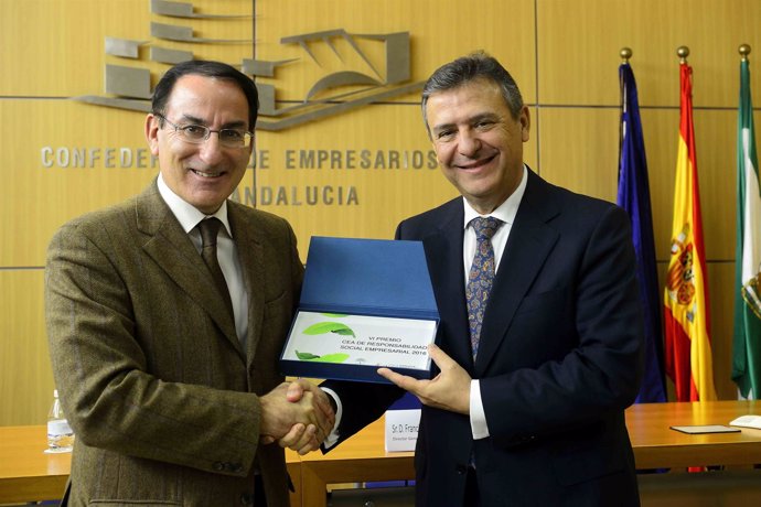 Endesa recibe el premio de responsabilidad social empresarial de la CEA        