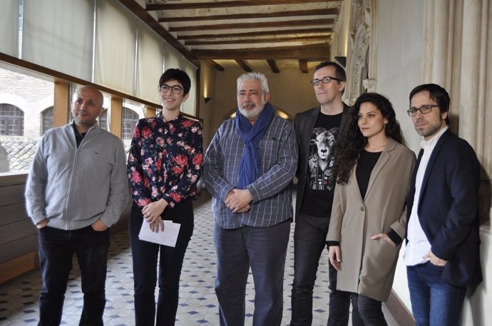 Violeta Barba expresa el compromiso de las Cortes con el cine aragonés.