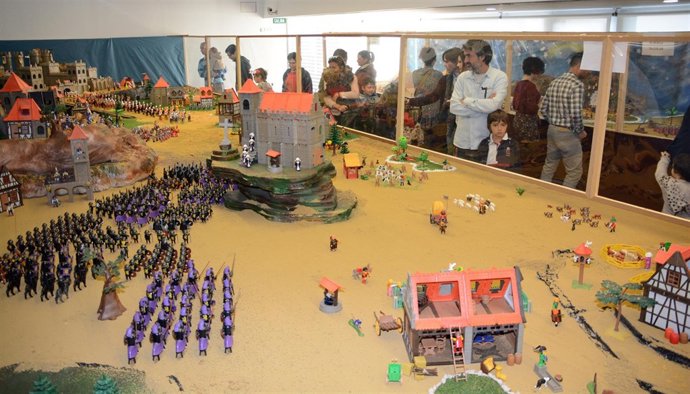 Exposición de clicks de Playmobil en Tomares