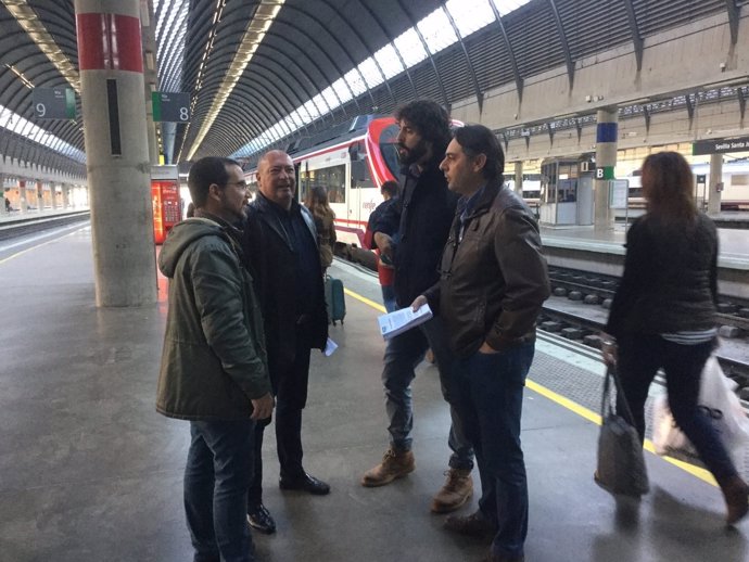 Sergio Pascual durante la reunión