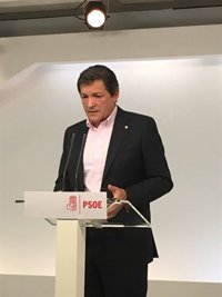 El PSOE avisa de que la conciliación que ahora propone Báñez no se corresponde con su reforma laboral