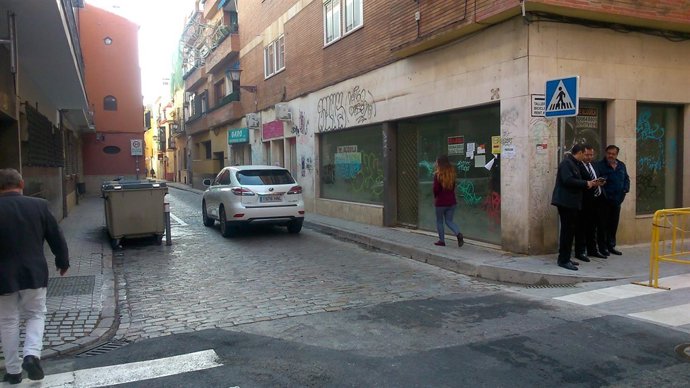 La calle Baños afronta su peatonalización.