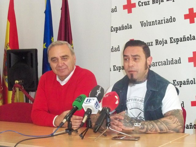 El presidente de Cruz Roja y el tatuador