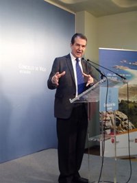 Caballero ve un "insulto" de Fomento dejar a Vigo "sin AVE", un proyecto "irrenunciable"