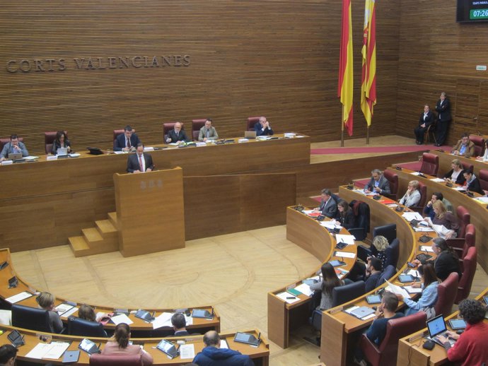 Pleno de las Corts Valencianes