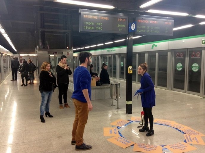 Nnota Y Foto Fomento: Metro De Sevilla Se Convierte De Nuevo En Escenario Suburb
