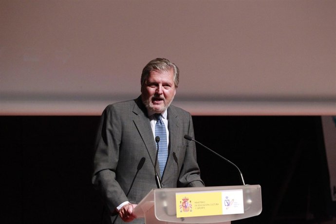 El ministro Iñigo Méndez de Vigo