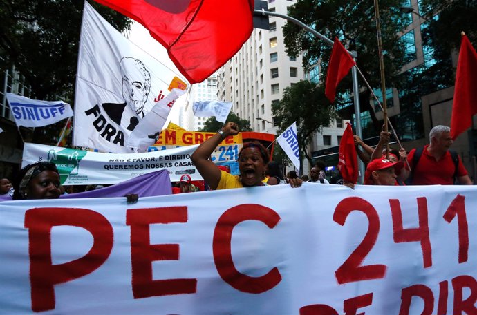 PEC 241 Protesta Brasil