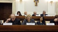 AMP.- El Papa trasmite a Carmena su "admiración" por la labor con refugiados y pide que le envíe "buena onda" si no reza