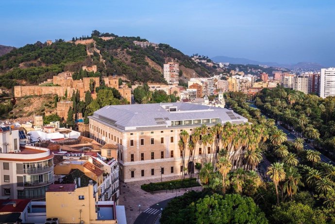 Palacio de la Aduana Museo de Málaga centro cultura obras artes arqueología pina