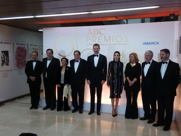 Los Reyes presiden la entrega de los Premios de Periodismo que entrega ABC