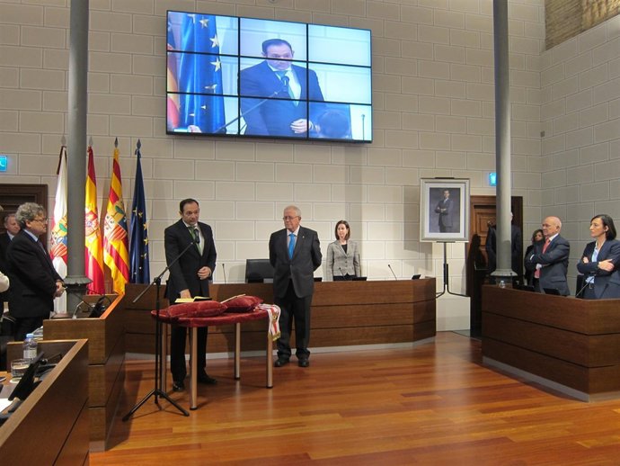 Luis José Arrechea ha jurado su cargo como nuevo diputado en la DPZ