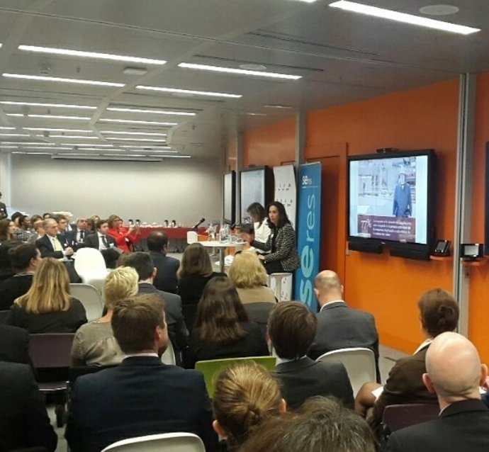 Fundación SERES Y PWC