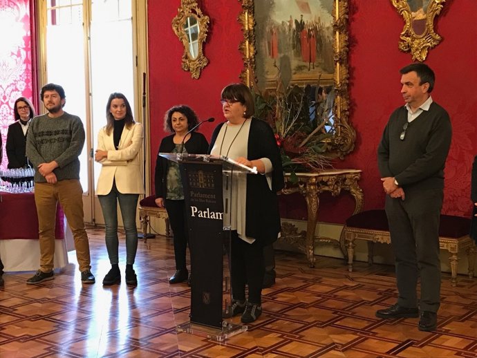 La presidenta del Parlament, Xelo Huertas, en la recepción de Navidad