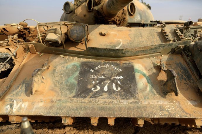Un tanque de Estado Islámico capturado por el Ejército iraquí