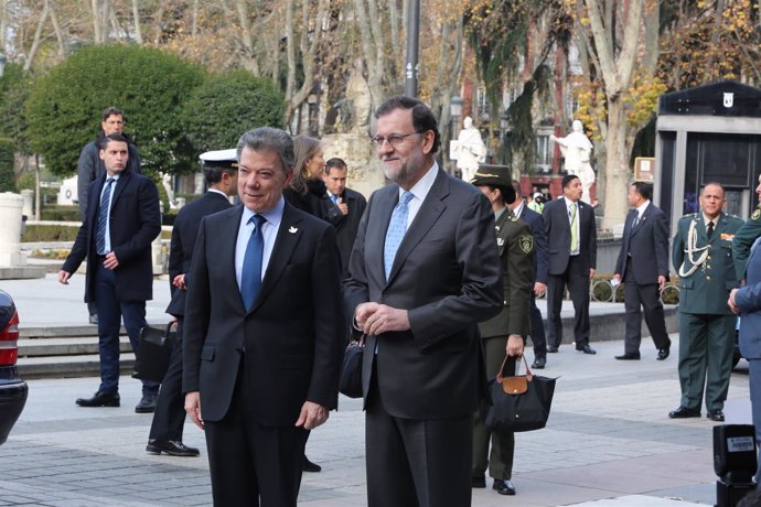 Rajoy y Juan Manuel Santos en un acto en Madrid